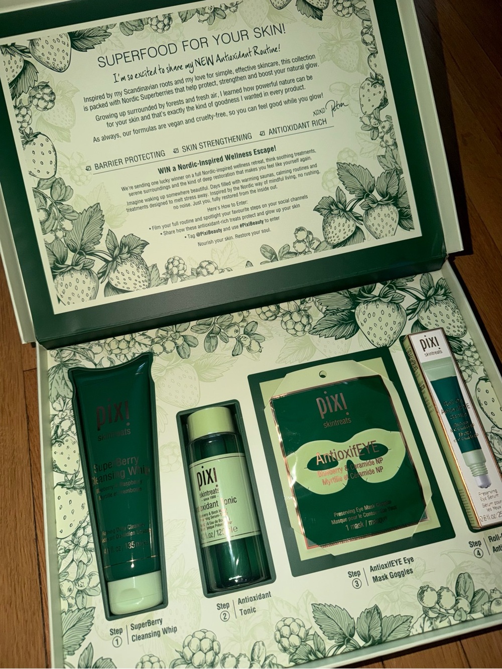 NWT BRAND NEW PIXI BEAUTY SuperBerry Cleansing Whip SET - Picture 3 of 3